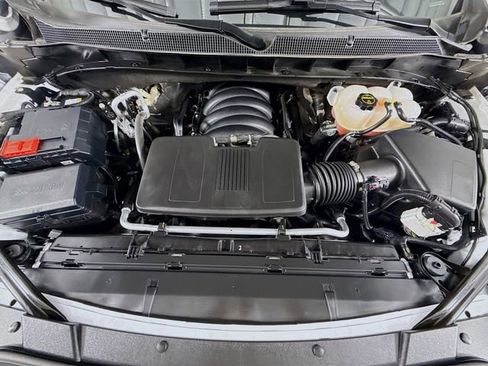 Used 2025 Chevrolet Tahoe LT image 31