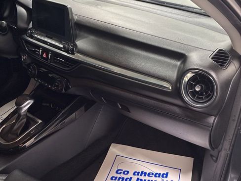 Used 2019 Kia Forte EX image 25