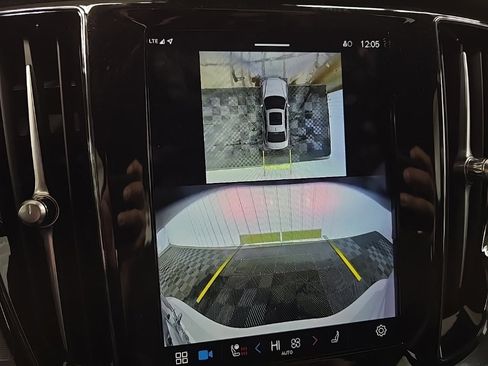 Used 2024 Volvo S60 B5 Plus w/ Climate Package image 19