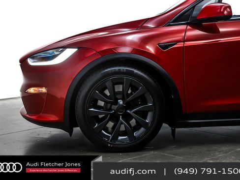 Used 2023 Tesla Model X Plaid image 9