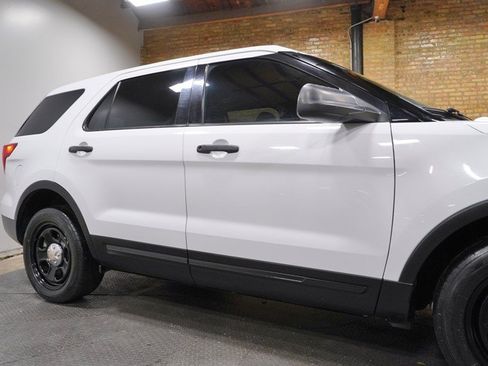Used 2017 Ford Explorer 4WD Police Interceptor image 9