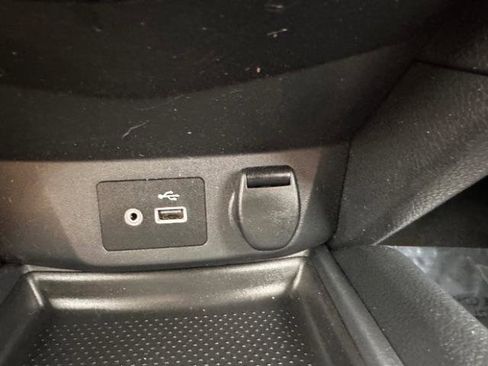 Used 2020 Nissan Rogue S AWD/4WD image 29