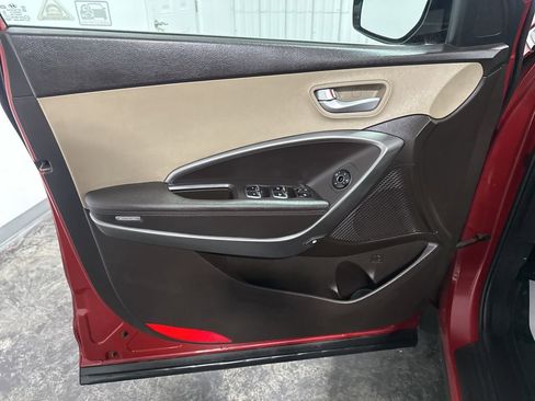 Used 2018 Hyundai Santa Fe SE FWD image 10