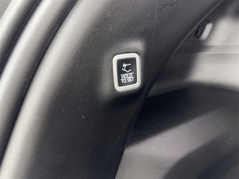 Used 2025 Jeep Wagoneer S Limited image 89