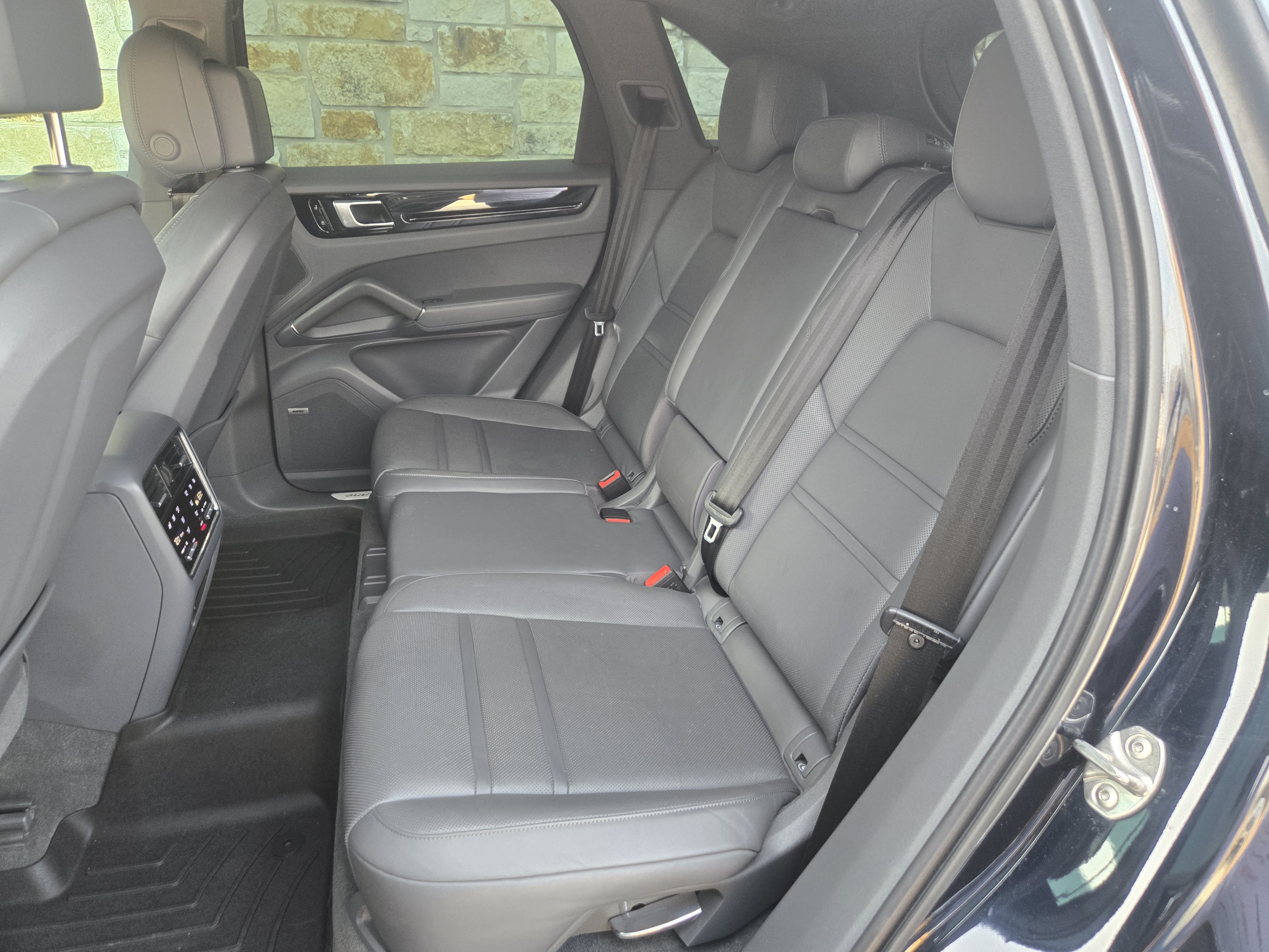 Used 2020 Porsche Cayenne S AWD/4WD image 7