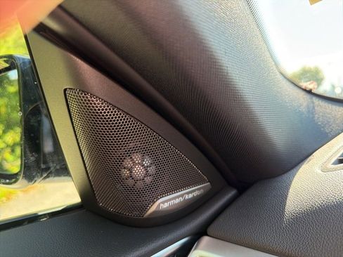 Used 2025 BMW 440i xDrive Coupe w/ Premium Package image 17