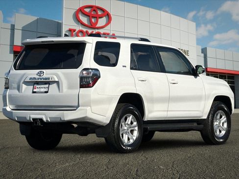 Used 2024 Toyota 4Runner SR5 Premium AWD/4WD image 3