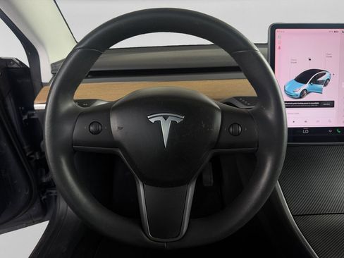 Used 2020 Tesla Model 3 RWD image 19