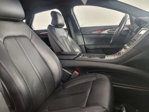 Used 2017 Lincoln MKZ Reserve w/ Climate Package FWD image 18