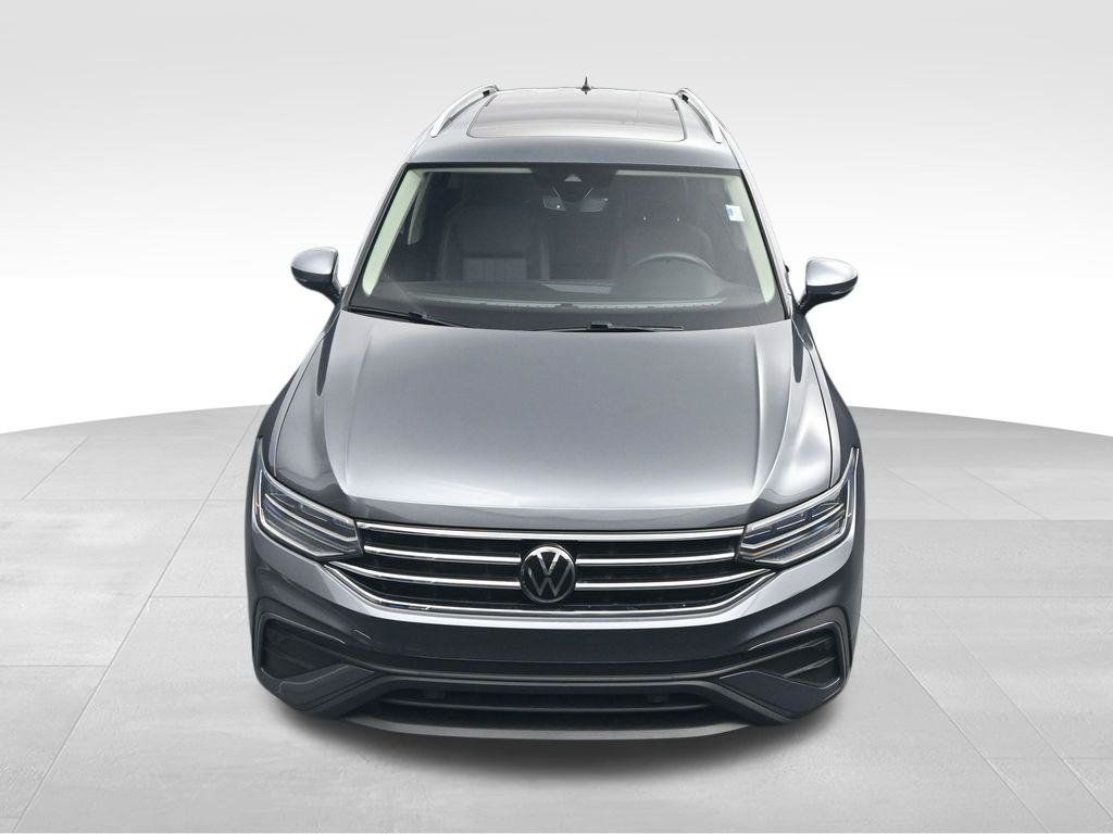 Used 2022 Volkswagen Tiguan SE FWD image 28