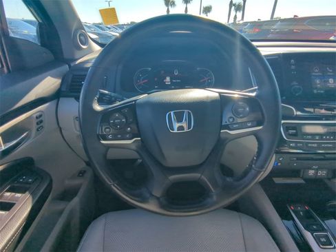 Used 2021 Honda Pilot Elite image 16