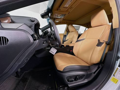 New 2025 Lexus ES 300h w/ Premium Package image 22