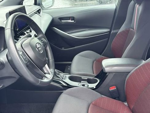 Used 2025 Toyota Corolla SE FWD image 25
