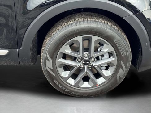 New 2025 Kia Telluride LX image 9