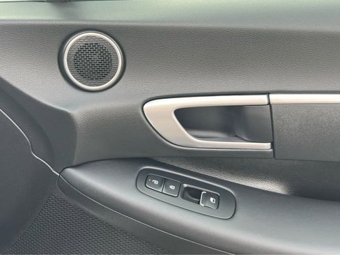New 2026 Hyundai Sonata SE FWD image 17