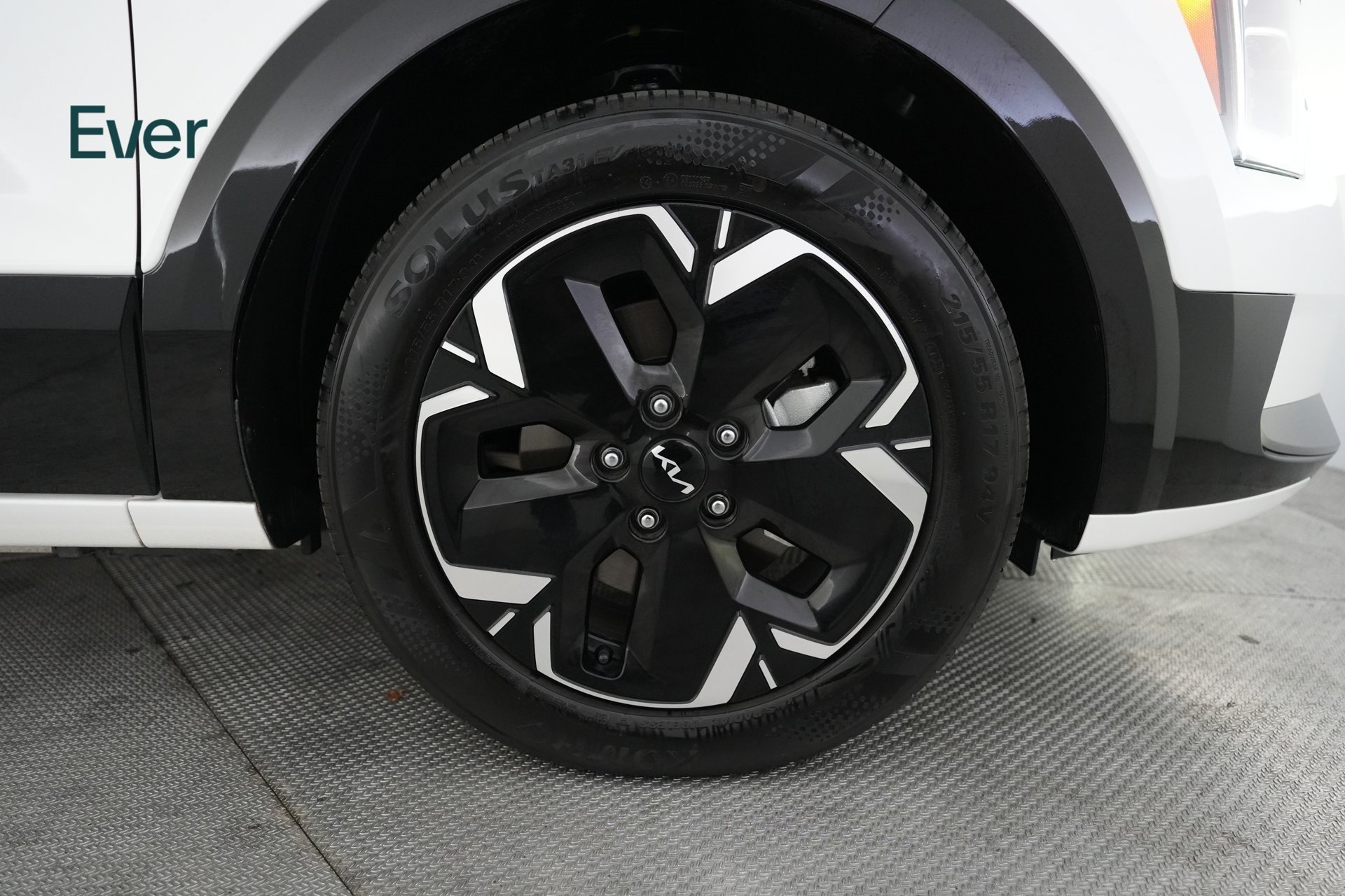 Used 2024 Kia Niro Wind FWD image 20