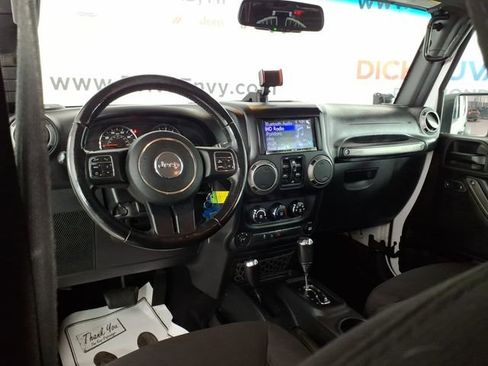 Used 2017 Jeep Wrangler Unlimited Sport AWD/4WD image 10