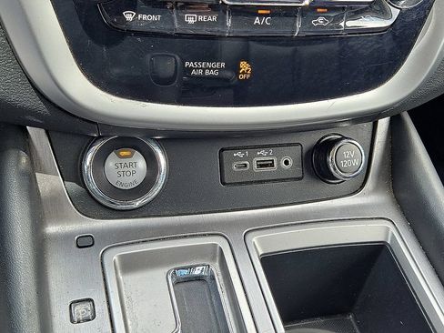 Used 2023 Nissan Murano SV AWD/4WD image 30