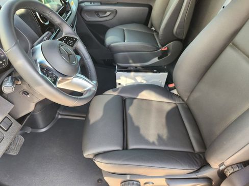 New 2024 Mercedes-Benz eSprinter 170 Cargo image 13