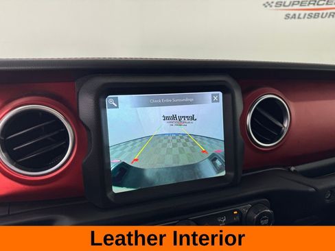 Used 2020 Jeep Gladiator Rubicon image 3