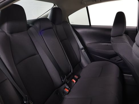 Used 2025 Toyota Corolla LE image 30