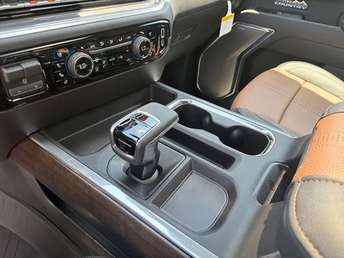 New 2026 Chevrolet Silverado 1500 High Country AWD/4WD image 36