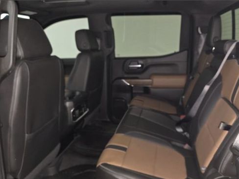Used 2021 Chevrolet Silverado 1500 High Country w/ Technology Package AWD/4WD image 15