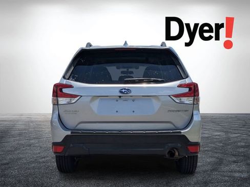 Used 2021 Subaru Forester Premium AWD/4WD image 6