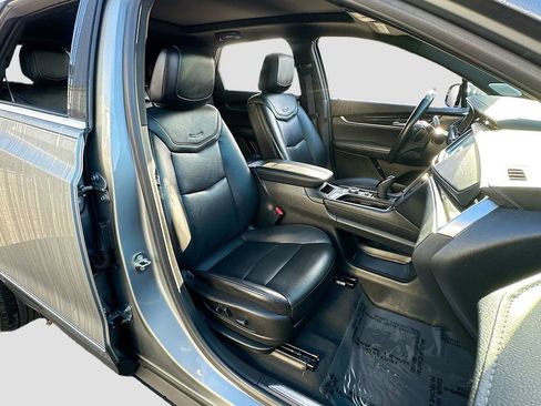 Used 2023 Cadillac XT5 Premium Luxury image 28