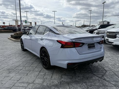 Used 2024 Nissan Altima 2.0 SR image 5