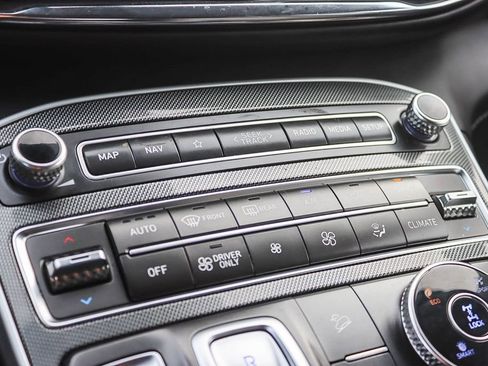 Used 2021 Hyundai Santa Fe SEL Premium image 28