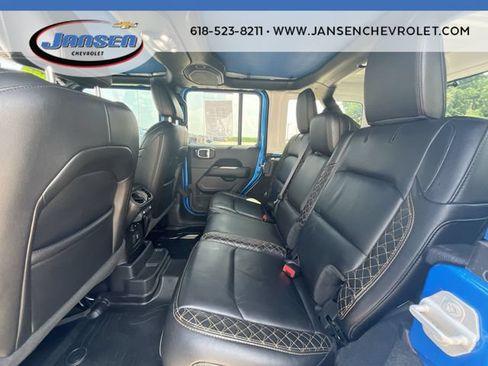 Used 2022 Jeep Wrangler Unlimited Sahara AWD/4WD image 24