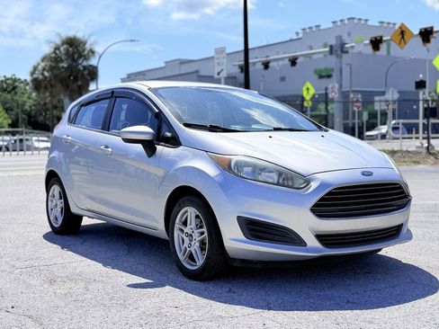 Used 2019 Ford Fiesta SE FWD image 7