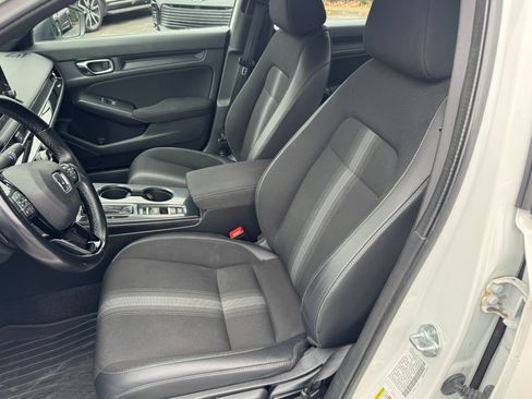 Used 2023 Honda Civic Sport image 10