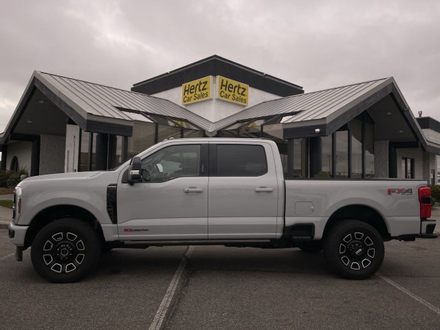 Used 2026 Ford F350 Platinum AWD/4WD image 1