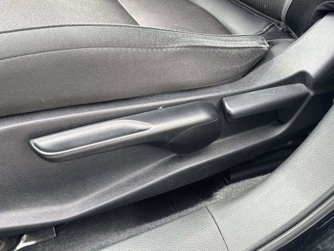 Used 2018 Honda Accord LX image 17