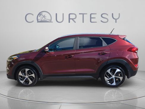 Used 2016 Hyundai Tucson Sport FWD image 2
