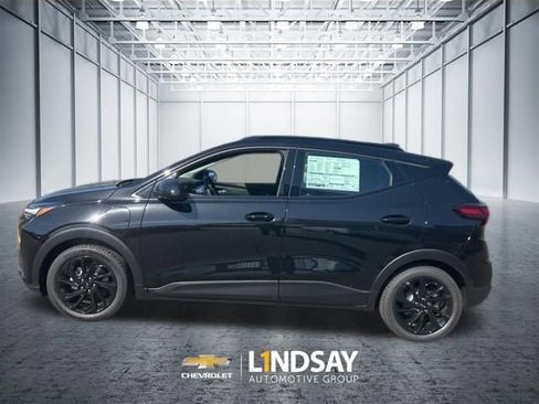 New 2027 Chevrolet Bolt RS w/ Technology Package FWD image 4