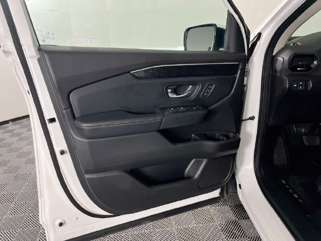Used 2024 Honda Pilot Elite image 20