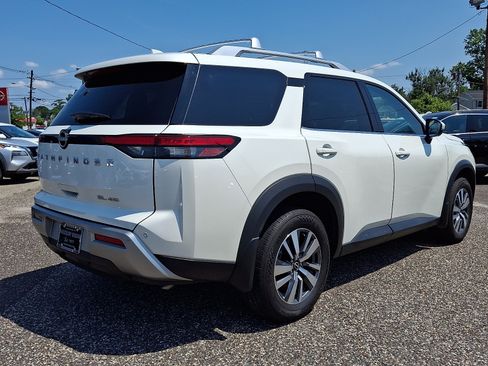 Certified 2024 Nissan Pathfinder SL AWD/4WD image 6
