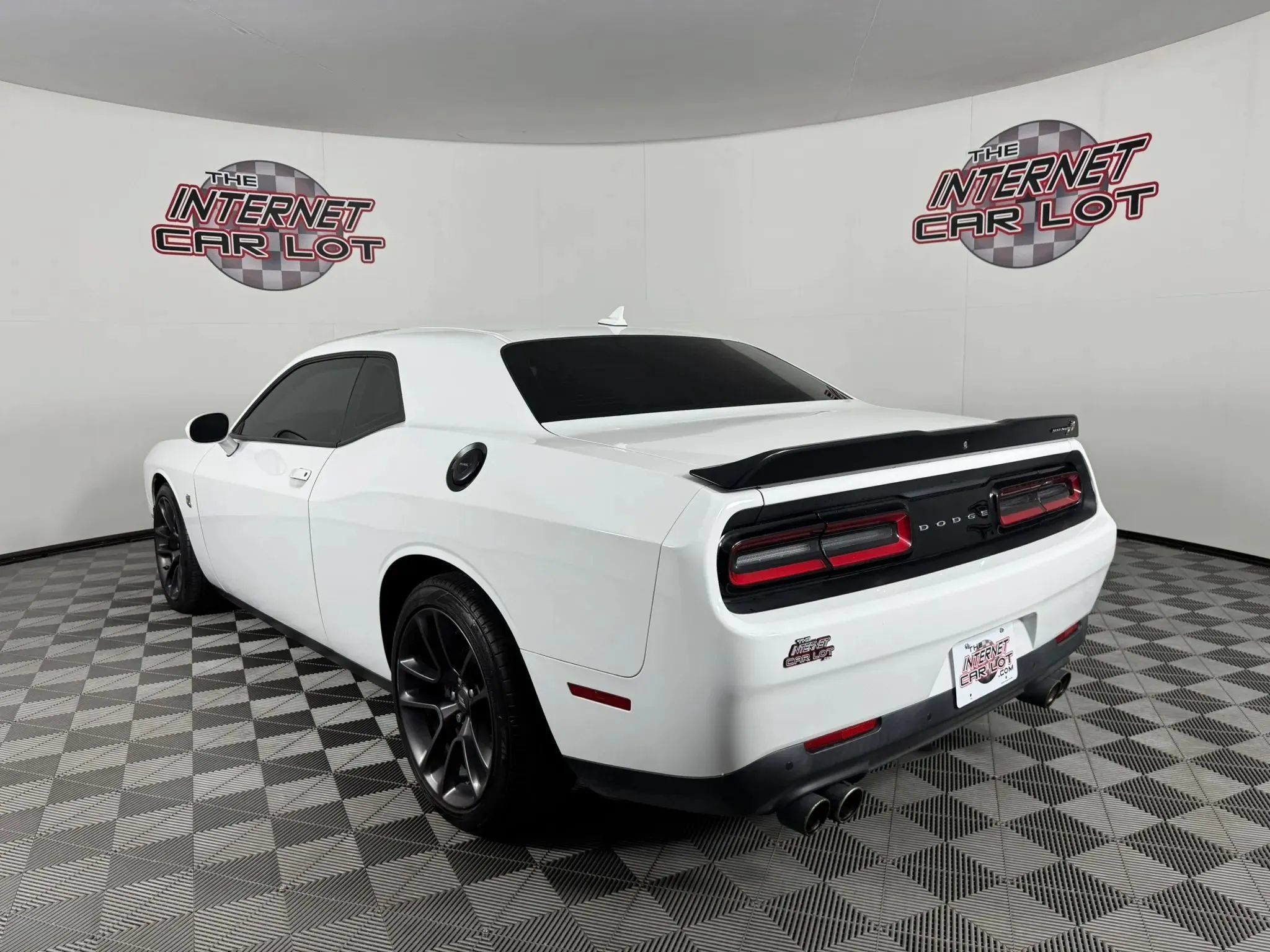 Used 2020 Dodge Challenger R/T Scat Pack w/ Shaker Package RWD image 5