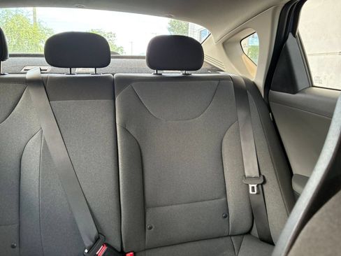 Used 2025 Kia K4 FWD image 38