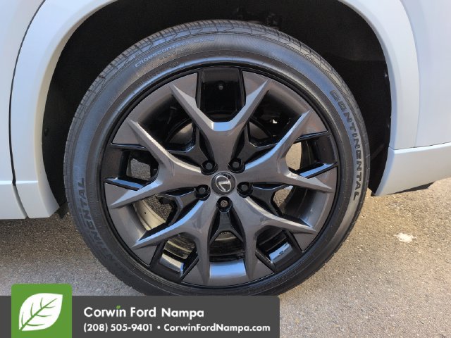 Used 2025 Lexus TX 500h AWD w/ Technology Package image 33