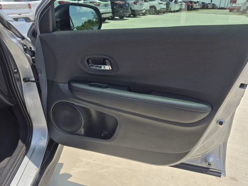 Used 2019 Honda HR-V Sport image 15