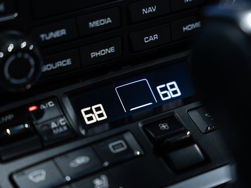 Used 2019 Porsche 911 Carrera RWD image 53