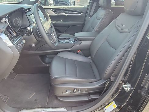 Used 2026 Cadillac XT5 Premium Luxury w/ Driver Assist Package AWD/4WD image 19