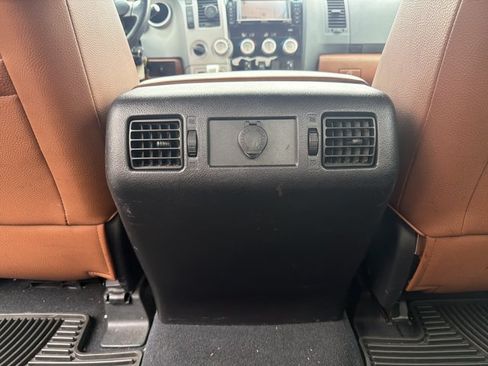 Used 2007 Toyota Tundra Limited AWD/4WD image 24