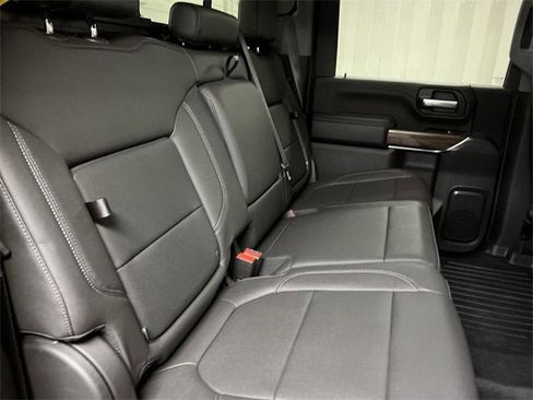 Used 2022 Chevrolet Silverado 2500 LT w/ Convenience Package image 26