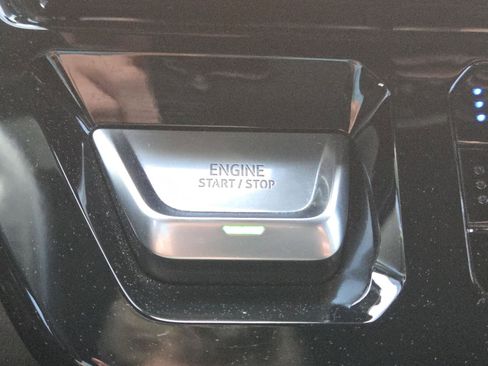 Used 2024 GMC Sierra 2500 AT4 w/ AT4 Premium Plus Package image 14