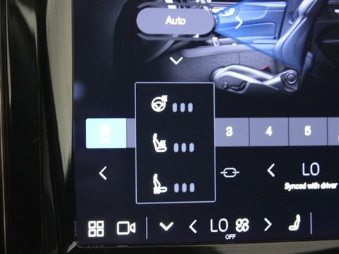 Used 2023 Volvo XC60 B6 Ultimate image 46